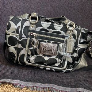 Coach black and silver handbag-like new condition